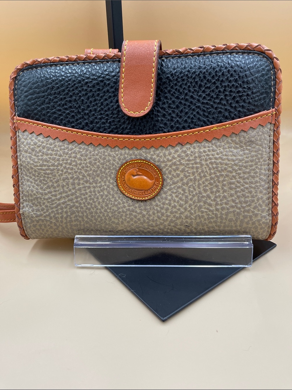 Dooney and Bourke Vintage Two-Tone Leather Wristlet Wallet Organizer